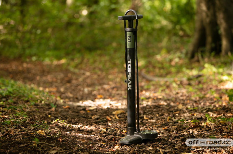 Topeak joe blow mountain best sale floor pump